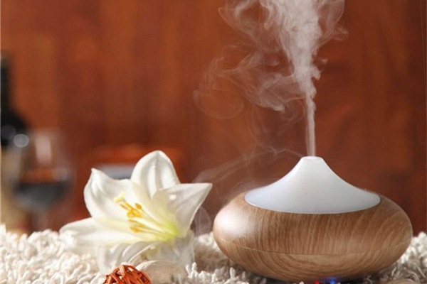 加濕器能直接對(duì)著臉吹嗎 加濕器放什么位置合適