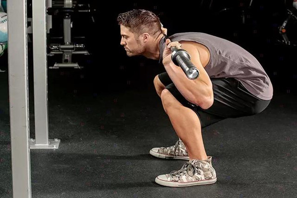 深蹲能天天練么 深蹲能提臀嗎 深蹲能天天練么 深蹲能提臀嗎