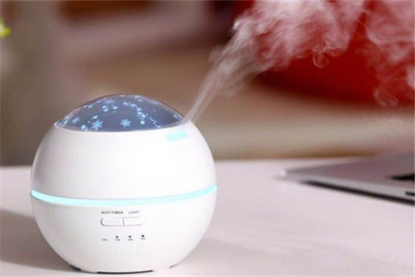 加濕器能直接對(duì)著臉吹嗎 加濕器放什么位置合適
