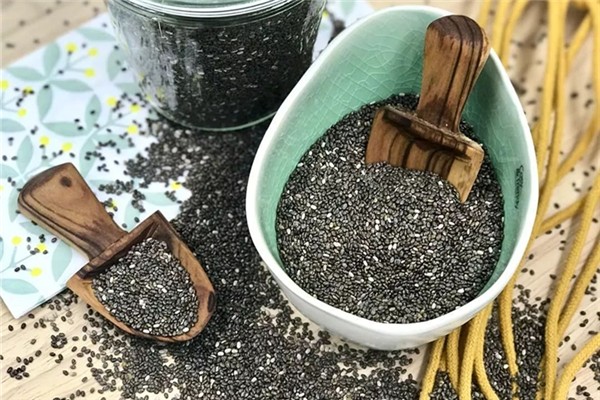 奇亞籽和香蘭子哪個(gè)減肥效果好 奇亞籽和香蘭子區(qū)別
