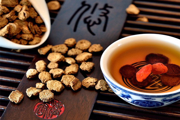 牛蒡茶是涼性的嗎 牛蒡茶什么口感 牛蒡茶是涼性的嗎 牛蒡茶什么口感