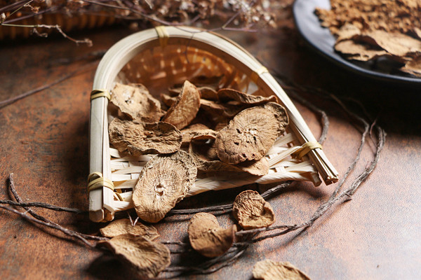 牛蒡茶可以隔夜喝嗎 牛蒡茶可以重復(fù)泡幾次 牛蒡茶可以隔夜喝嗎 牛蒡茶可以重復(fù)泡幾次