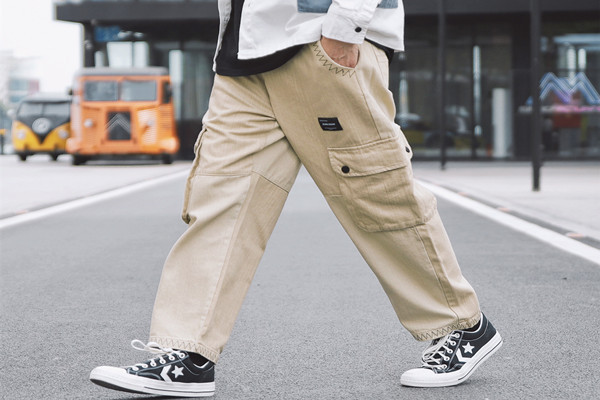 工裝褲會(huì)不會(huì)掉色 怎么防止工裝褲褪色