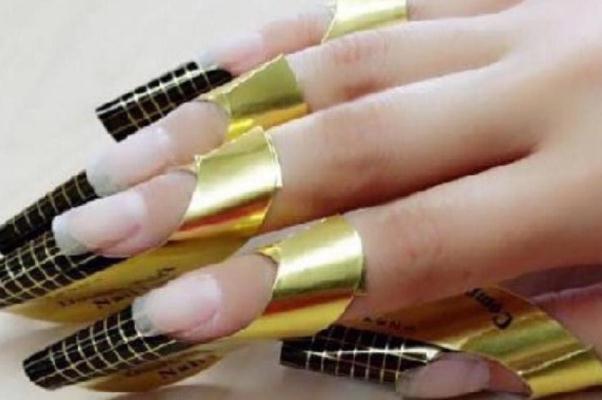 美甲延長膠好還是甲片好 美甲延長怎么做 美甲延長膠好還是甲片好 美甲延長怎么做