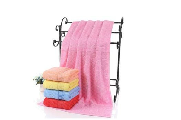 浴巾買什么材質的好 浴巾買什么品牌質量好 浴巾買什么材質的好 浴巾買什么品牌質量好