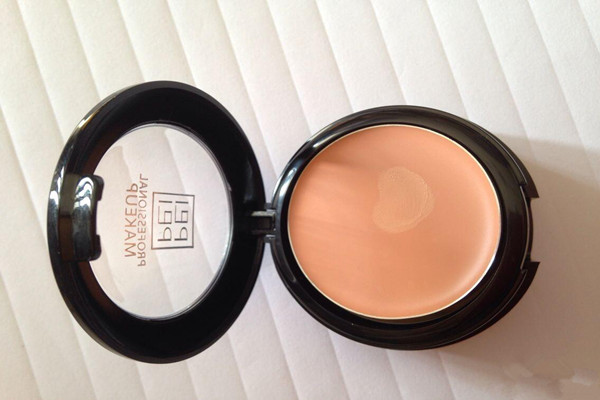 遮瑕膏和遮瑕液的區(qū)別 遮瑕膏和遮瑕液哪個(gè)好用 遮瑕膏和遮瑕液的區(qū)別 遮瑕膏和遮瑕液哪個(gè)好用