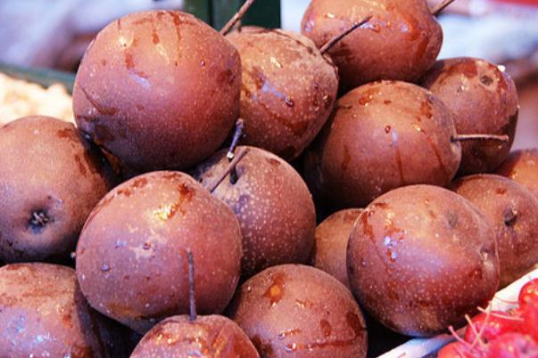 凍梨會不會把腸胃吃壞了 凍梨吃了對身體有哪些危害 凍梨會不會把腸胃吃壞了 凍梨吃了對身體有哪些危害