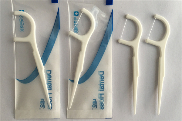 牙線是一次性的嗎 牙線是刷牙前用還是刷牙后用 牙線是一次性的嗎 牙線是刷牙前用還是刷牙后用