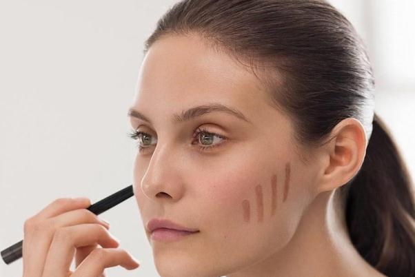 修容要用什么刷子 修容要用卸妝水嗎 修容要用什么刷子 修容要用卸妝水嗎