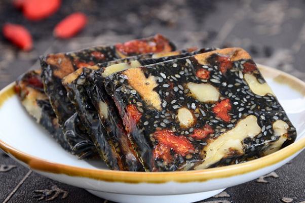 阿膠固元膏會(huì)不會(huì)上火 阿膠固元膏會(huì)導(dǎo)致月經(jīng)推遲