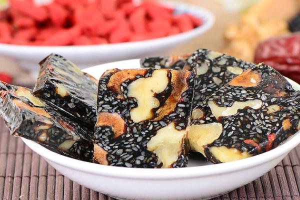 阿膠固元糕和阿膠糕哪個(gè)好 阿膠固元糕男士吃了有什么作用 阿膠固元糕和阿膠糕哪個(gè)好 阿膠固元糕男士吃了有什么作用