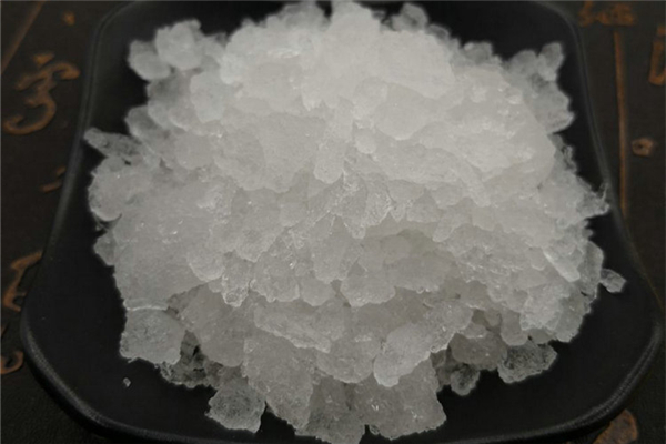 芒硝會灼傷皮膚嗎 芒硝使用注意事項 芒硝會灼傷皮膚嗎 芒硝使用注意事項