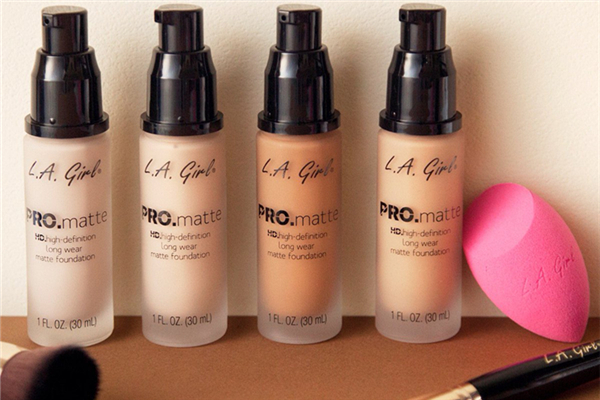 美寶蓮有專(zhuān)柜嗎 美寶蓮有沒(méi)有適合干皮的粉底液 美寶蓮有專(zhuān)柜嗎 美寶蓮有沒(méi)有適合干皮的粉底液