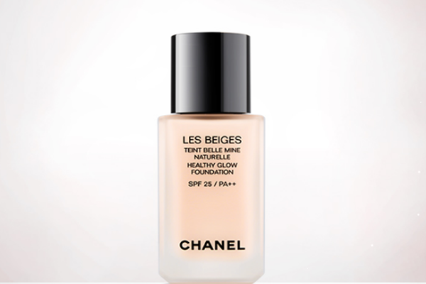 粉底液會(huì)不會(huì)傷害皮膚 粉底液對(duì)皮膚有哪些傷害 粉底液會(huì)不會(huì)傷害皮膚 粉底液對(duì)皮膚有哪些傷害