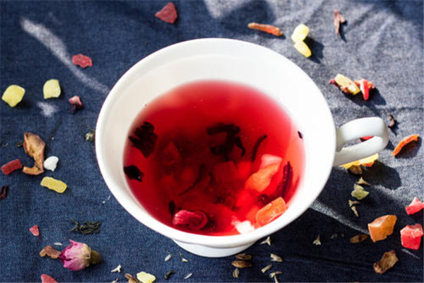 洛神花茶會導致月經延長嗎 洛神花茶每天喝多少好