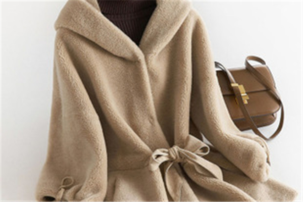 呢子大衣什么溫度穿 呢子大衣是厚點(diǎn)好還是薄點(diǎn)好 呢子大衣什么溫度穿 呢子大衣是厚點(diǎn)好還是薄點(diǎn)好
