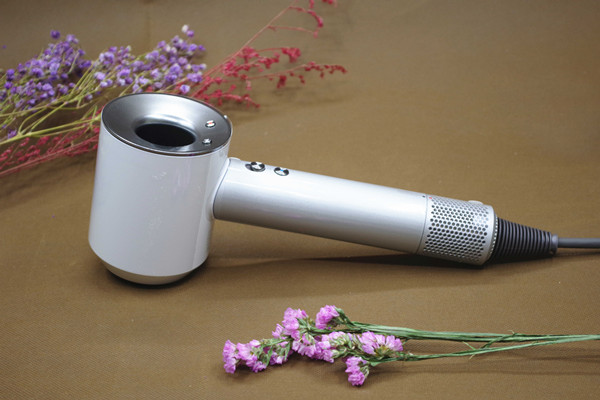 吹風機孕婦能不能用 孕婦用吹風機對胎兒有沒有影響 吹風機孕婦能不能用 孕婦用吹風機對胎兒有沒有影響