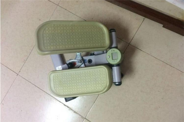 踏步機要不要踩到底 踏步機正確使用方法 踏步機要不要踩到底 踏步機正確使用方法