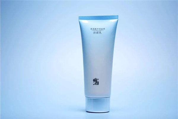 氨基酸洗面奶對油性皮膚有用嗎 氨基酸洗面奶對皮膚有沒有傷害 氨基酸洗面奶對油性皮膚有用嗎 氨基酸洗面奶對皮膚有沒有傷害