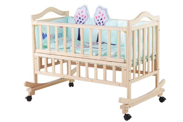 嬰兒床的尺寸一般是多大的 嬰兒床的木頭味對(duì)新生兒有影響嗎 嬰兒床的尺寸一般是多大的 嬰兒床的木頭味對(duì)新生兒有影響嗎