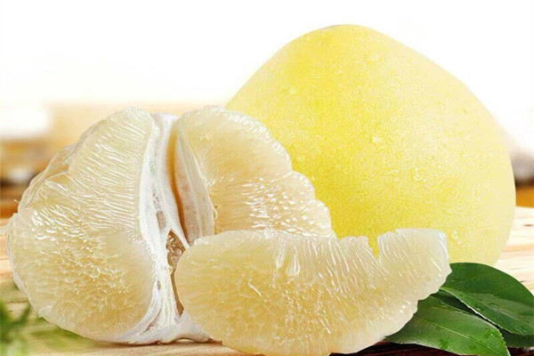 柚子的熱量是多少 柚子減肥期間可以吃嗎 柚子的熱量是多少 柚子減肥期間可以吃嗎