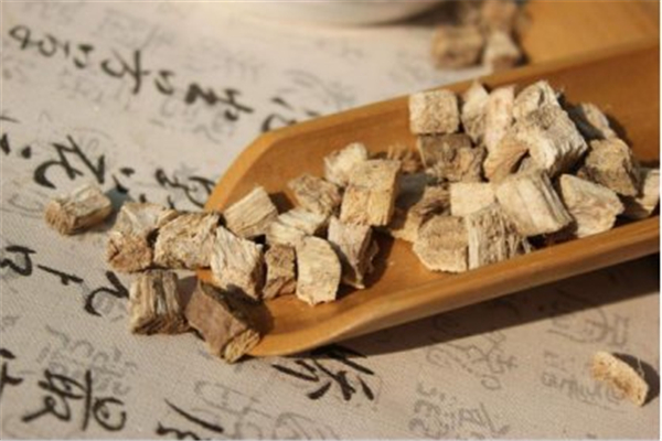 葛根和粉葛有什么區(qū)別 葛根一次用量多少克 葛根和粉葛有什么區(qū)別 葛根一次用量多少克