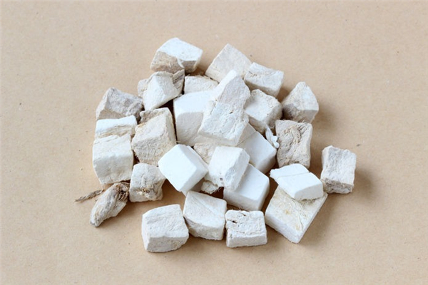 葛根泡水喝有什么作用和功效 葛根泡水一次多少克 葛根泡水喝有什么作用和功效 葛根泡水一次多少克