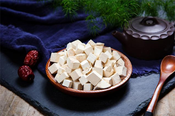 葛根和粉葛有什么區(qū)別 葛根一次用量多少克 葛根和粉葛有什么區(qū)別 葛根一次用量多少克