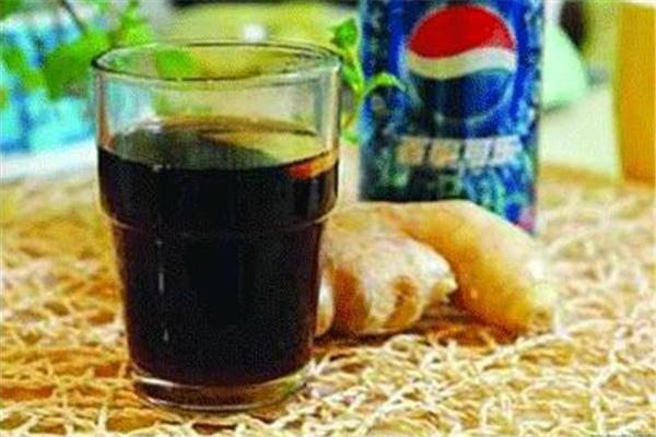 姜絲可樂可以晚上喝嗎 姜絲可樂有什么禁忌 姜絲可樂可以晚上喝嗎 姜絲可樂有什么禁忌