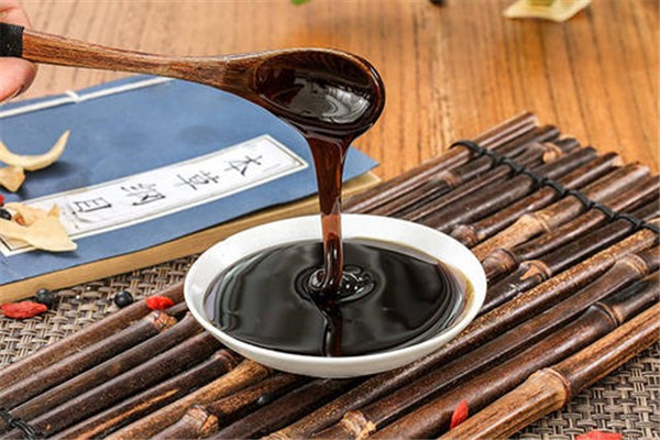 膏方用溫水還是開水沖服 膏方怎么吃效果最好啊 膏方用溫水還是開水沖服 膏方怎么吃效果最好啊