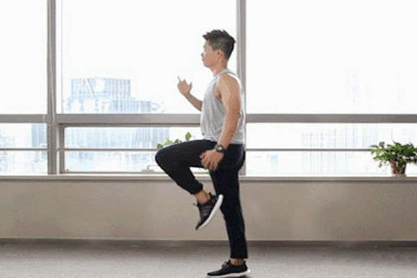 高抬腿有什么作用 高抬腿的技術(shù)要領(lǐng) 高抬腿有什么作用 高抬腿的技術(shù)要領(lǐng)