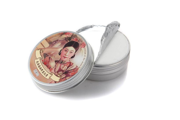 雪花膏可以長期用嗎 雪花膏可以當(dāng)護(hù)手霜嗎 雪花膏可以長期用嗎 雪花膏可以當(dāng)護(hù)手霜嗎