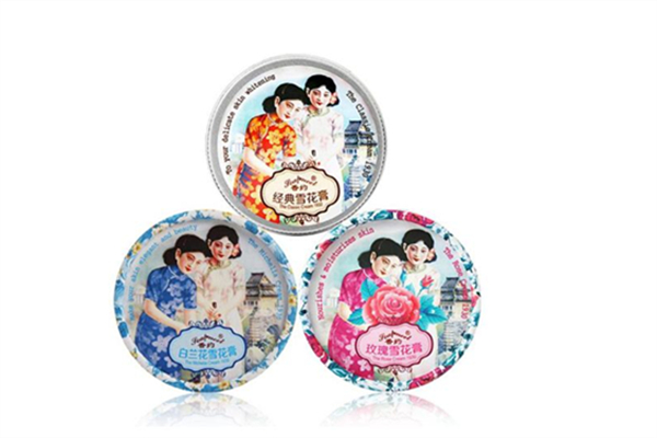 雪花膏對紅血絲有用嗎 雪花膏保濕效果好嗎 雪花膏對紅血絲有用嗎 雪花膏保濕效果好嗎