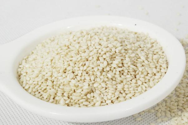 白芝麻有苦味怎么回事 白芝麻有苦味還能吃嗎 白芝麻有苦味怎么回事 白芝麻有苦味還能吃嗎