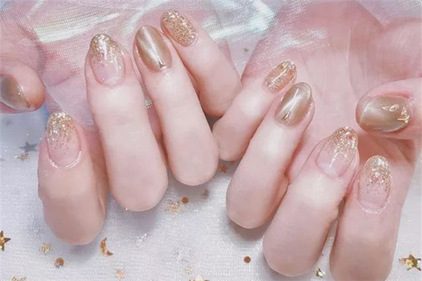 貓眼美甲要用專門的指甲油嗎 貓眼美甲要做多久 貓眼美甲要用專門的指甲油嗎 貓眼美甲要做多久