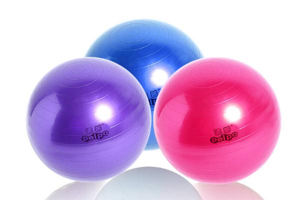 瑜伽球是充氣的嗎 瑜伽球充氣到什么程度合適 瑜伽球是充氣的嗎 瑜伽球充氣到什么程度合適