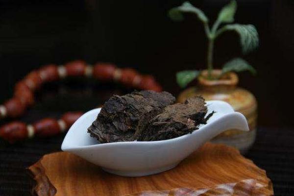 黑茶要煮著喝嗎 黑茶為什么要洗三次 黑茶要煮著喝嗎 黑茶為什么要洗三次