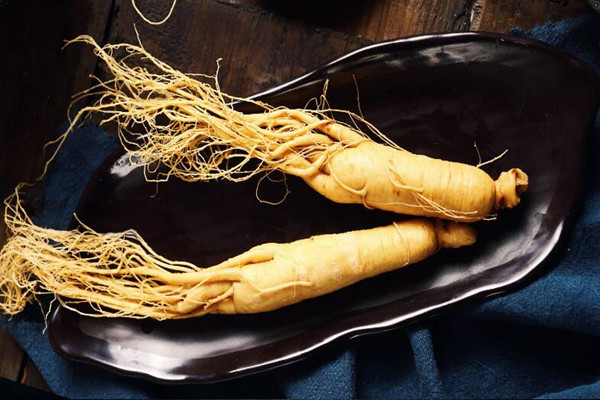 長白山人參可以泡酒嗎 長白山人參怎么泡酒 長白山人參可以泡酒嗎 長白山人參怎么泡酒