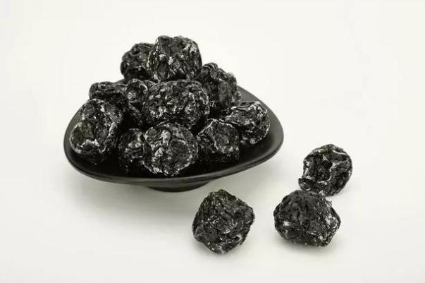 烏梅孕婦能吃嗎 烏梅孕婦可以泡水喝嗎 烏梅孕婦能吃嗎 烏梅孕婦可以泡水喝嗎