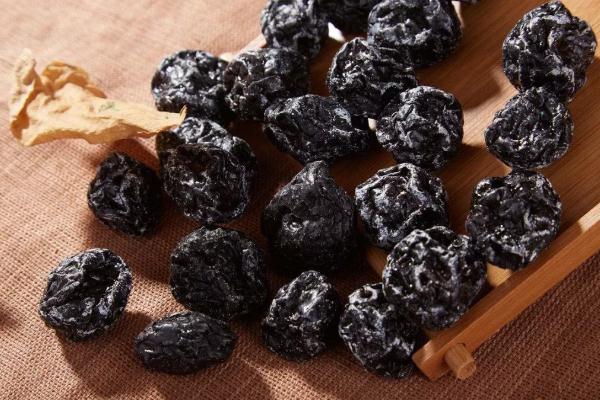 烏梅的營(yíng)養(yǎng)成分 烏梅的副作用 烏梅的營(yíng)養(yǎng)成分 烏梅的副作用