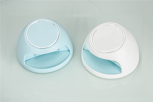 美甲燈多久會(huì)老化 美甲燈多久換一次 美甲燈多久會(huì)老化 美甲燈多久換一次