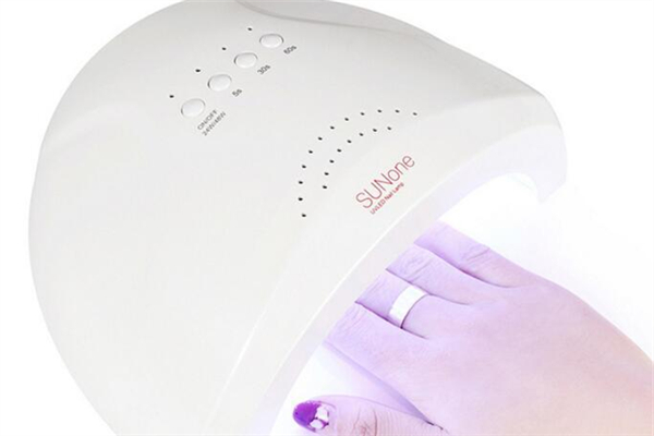 美甲燈是紫外線嗎 美甲燈有輻射嗎 美甲燈是紫外線嗎 美甲燈有輻射嗎