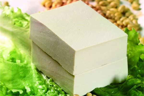 石膏豆腐和鹵水豆腐哪個更健康 石膏豆腐和鹵水豆腐有啥區(qū)別 石膏豆腐和鹵水豆腐哪個更健康 石膏豆腐和鹵水豆腐有啥區(qū)別