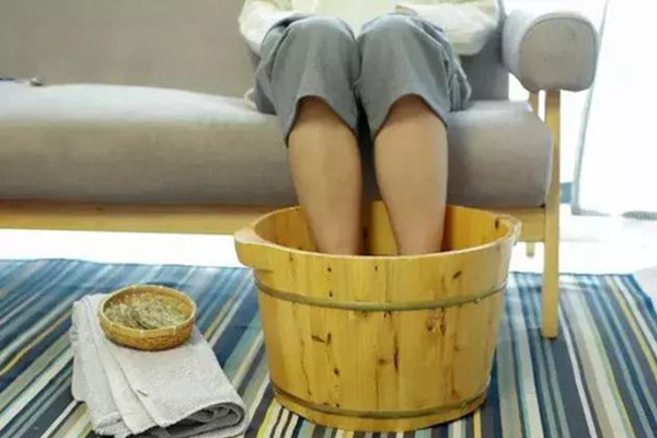 泡腳能不能去濕氣 泡腳能不能改善睡眠 泡腳能不能去濕氣 泡腳能不能改善睡眠