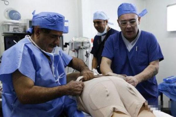 豐臀的運(yùn)動動作有哪幾種 豐臀手術(shù)后遺癥