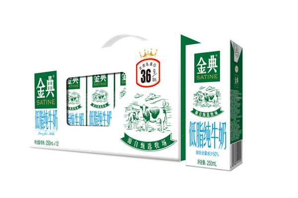 金典低脂牛奶有添加劑嗎 金典低脂牛奶適合什么人喝 金典低脂牛奶有添加劑嗎 金典低脂牛奶適合什么人喝