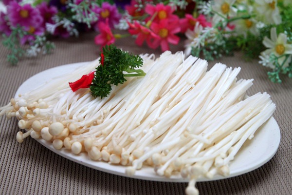 金針菇怎么看壞沒(méi)壞 金針菇有酒味能吃嗎 金針菇怎么看壞沒(méi)壞 金針菇有酒味能吃嗎