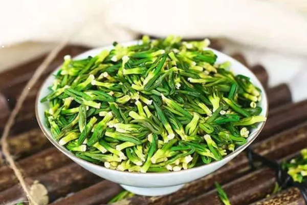 蓮子心能不能吃 蓮子心能直接吃嗎 蓮子心能不能吃 蓮子心能直接吃嗎