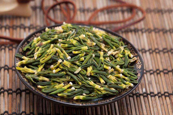 蓮子心泡水喝一次放多少 蓮子心泡水能多喝嗎 蓮子心泡水喝一次放多少 蓮子心泡水能多喝嗎