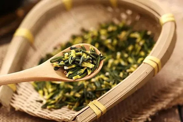 蓮子心可以跟菊花一起泡嗎 蓮子心可以跟金銀花一起泡水嗎 蓮子心可以跟菊花一起泡嗎 蓮子心可以跟金銀花一起泡水嗎